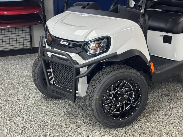 2027 EZGO Liberty photo 2