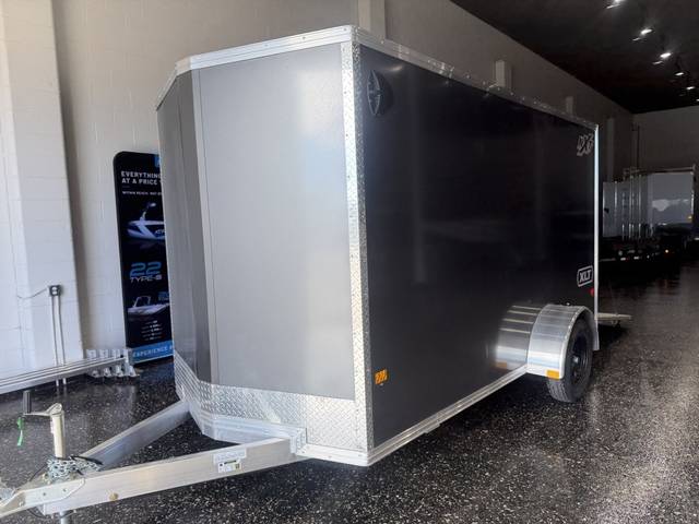 2027 Triton photo 2