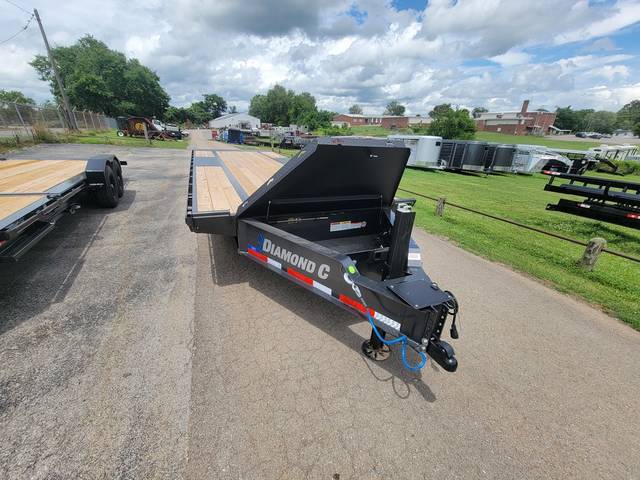 2025 Diamond C DET207