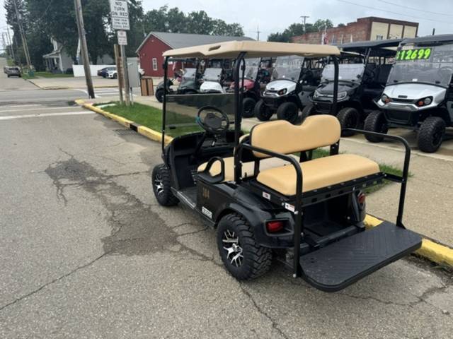 2012 EZGO TXT photo 2