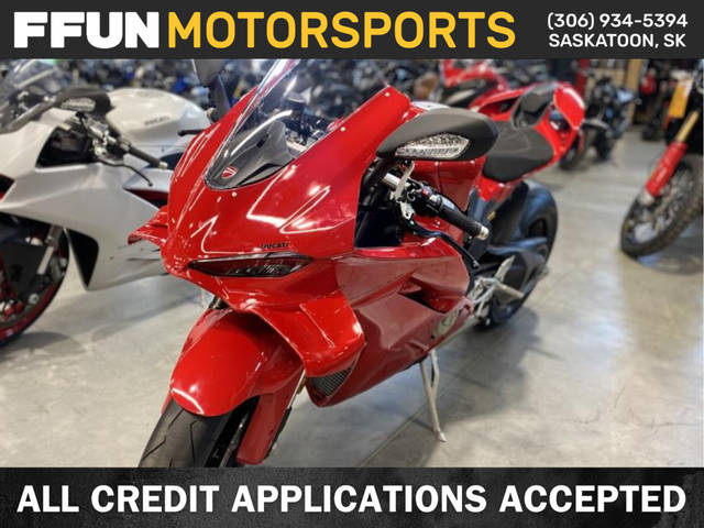2025 Ducati Panigale V4 Ducati Red