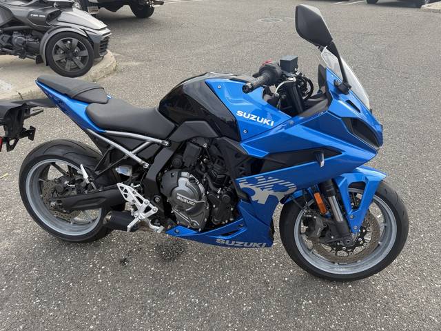 2024 Suzuki GSX-8R
