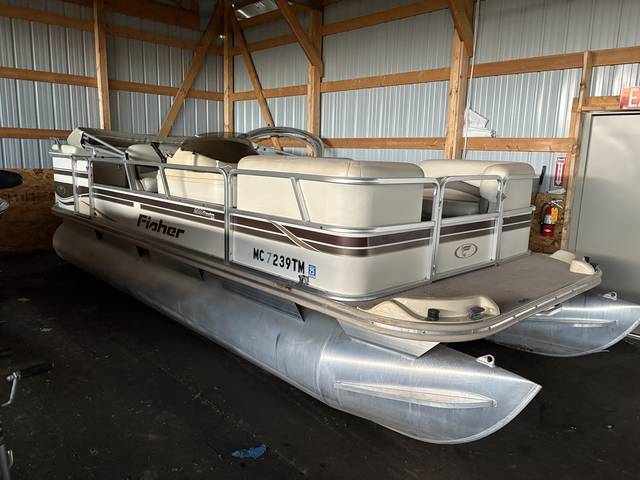 2000 Fischer 200 Freedom Deluxe with Mercury 50hp