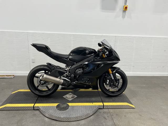 2026 Yamaha YZF- R6 Race