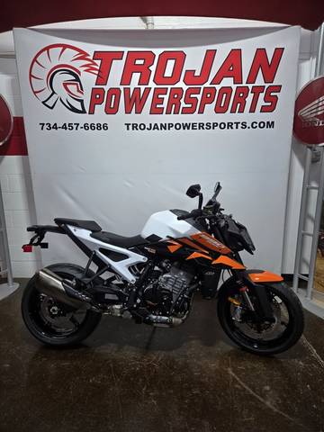 2027 KTM 990 Duke