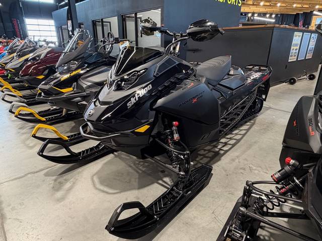 2025 Ski Doo Backcountry™ X-RS® 850 E-TEC T.R 146 SS Pow. 2.0_39in Ski_10.25in_B for sale on...