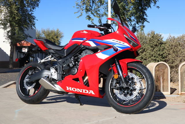 2026 Honda® CBR650R E-Clutch