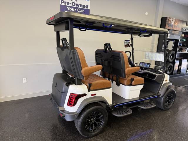 2027 Dach Vehicles photo 2