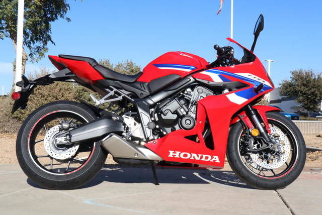 2026 Honda® CBR650R E-Clutch