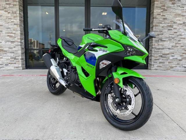 2026 Kawasaki Ninja® 500