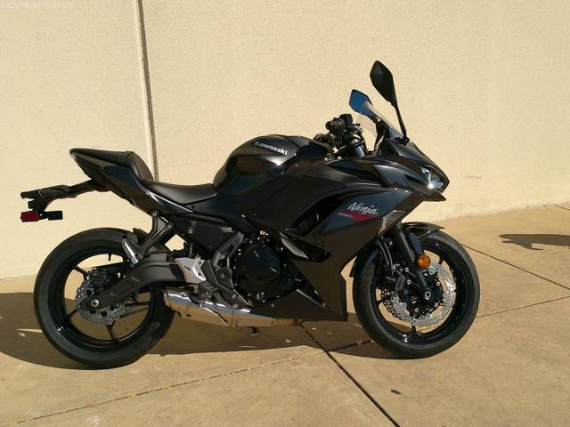 2026 Kawasaki EX650RTFNN