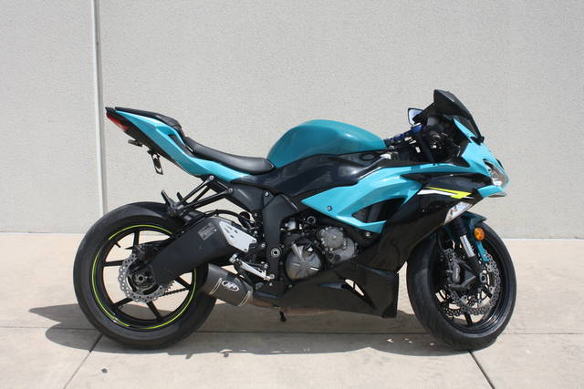 2021 Kawasaki ZX636HMFNL