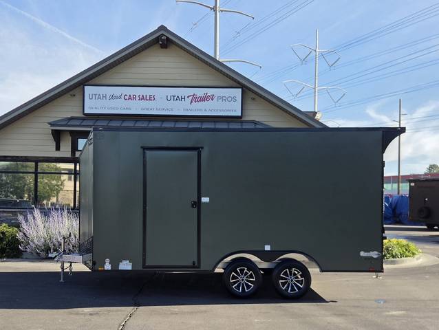 2027 Continental Cargo photo 2