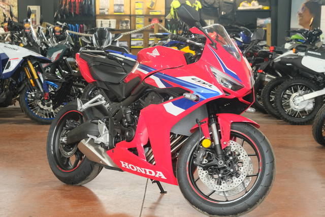 2026 Honda® CBR650R E-Clutch