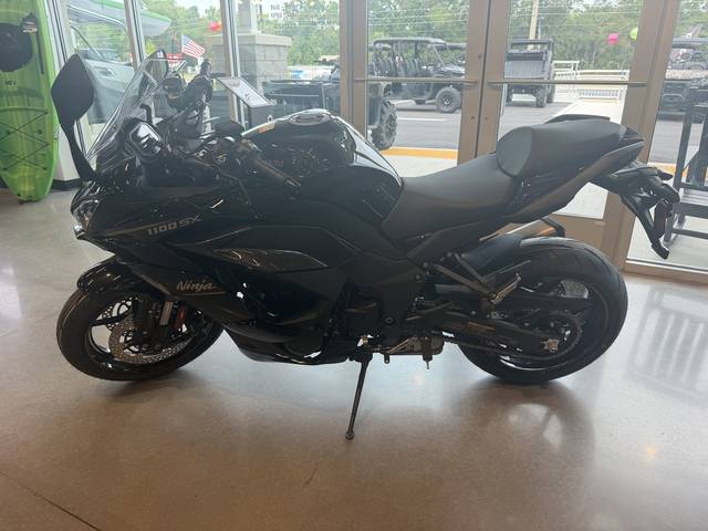 2026 Kawasaki Ninja® 1100SX ABS