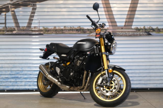 2025 Kawasaki Z900RS SE ABS