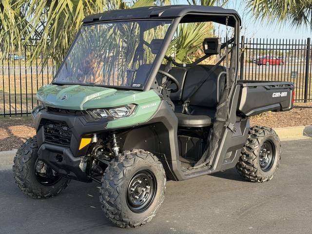 2026 Can-Am® Defender HD7