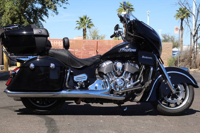 2022 Indian Motorcycle® Roadmaster® Black Metallic