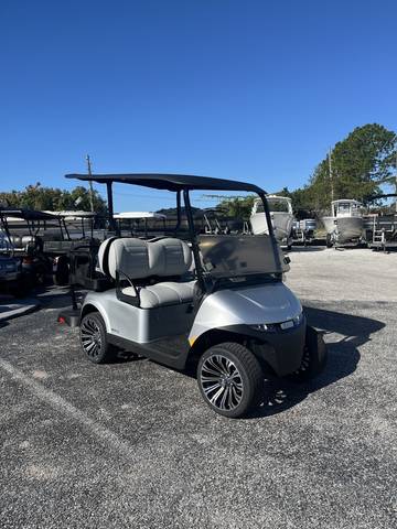 2027 EZGO RXV photo 2