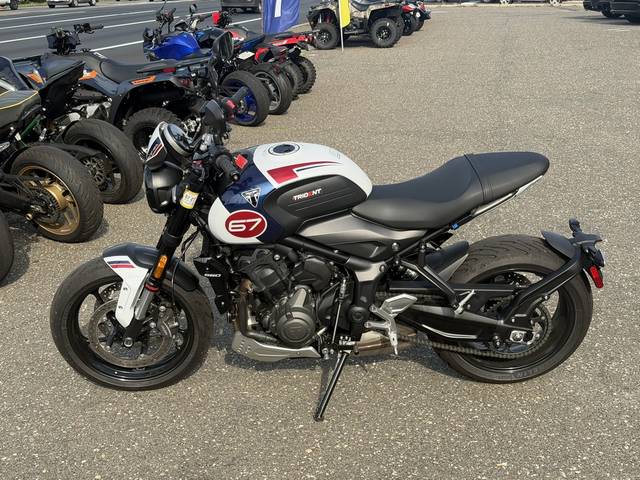 2025 Triumph Trident 660 Triple Tribute Edition Snowdonia White