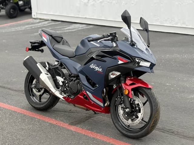 2026 Kawasaki Ninja® 500
