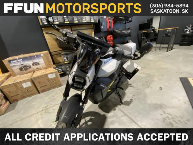 2025 Can-Am® Pulse White