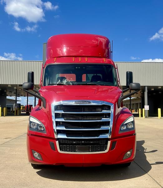 2022 Freightliner in Jackson — photo 2