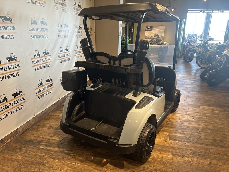 2022 EZGO RXV photo 5