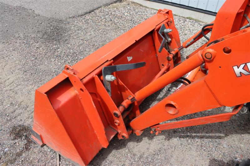 2015 Kubota B3350HSDC used for sale - photo 12