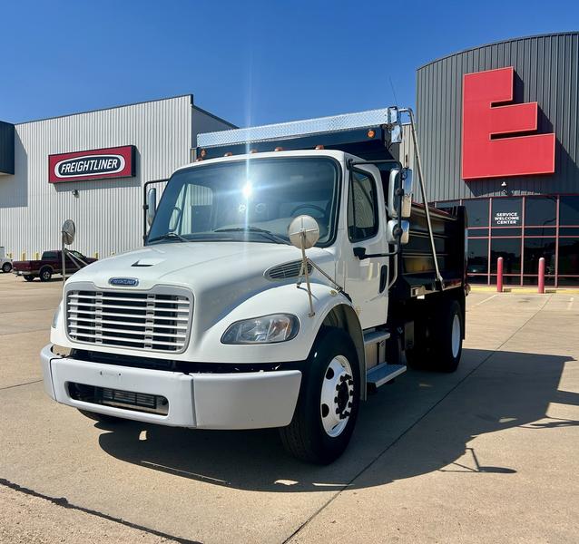 2018 Freightliner M2 106 in Transport