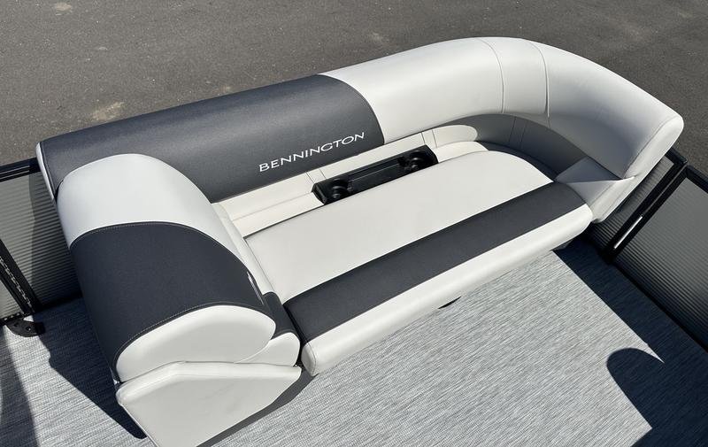 New 2027 Bennington S Quad Bench 20 SSR 21ft Tritoon Boat For Sale
