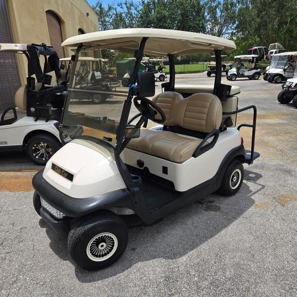 2017 Club Car Precedent