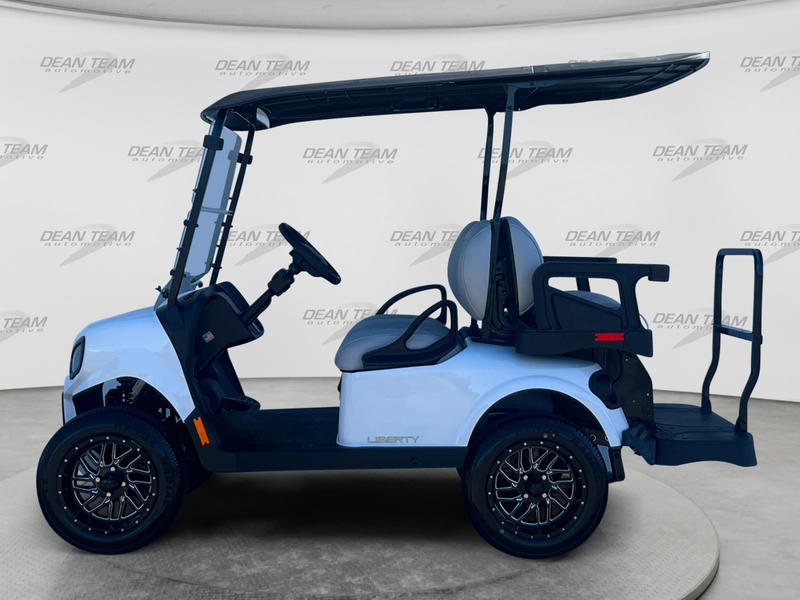 2027 EZGO Liberty photo 5