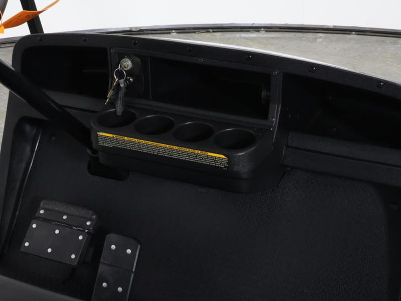 2018 EZGO TXT photo 5