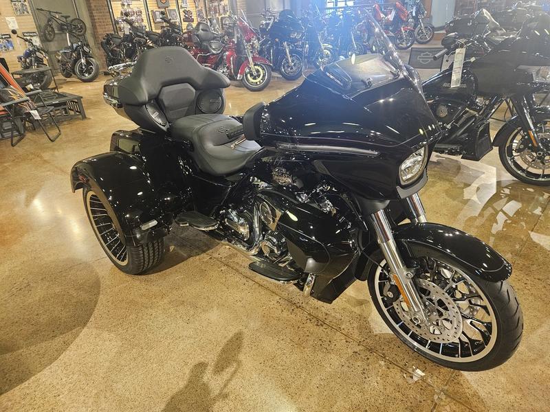 2026 Harley-Davidson® FLHLT - Street Glide® 3 Limited | Clare's