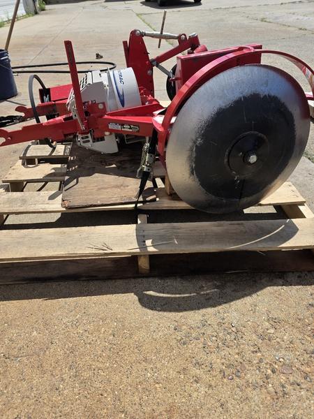 Ventrac Edger photo 2
