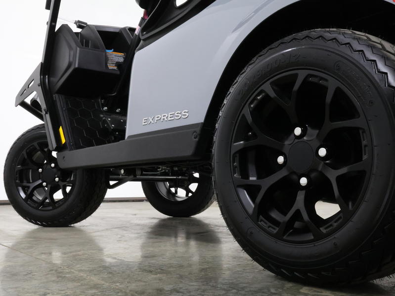 2026 EZGO Express photo 8
