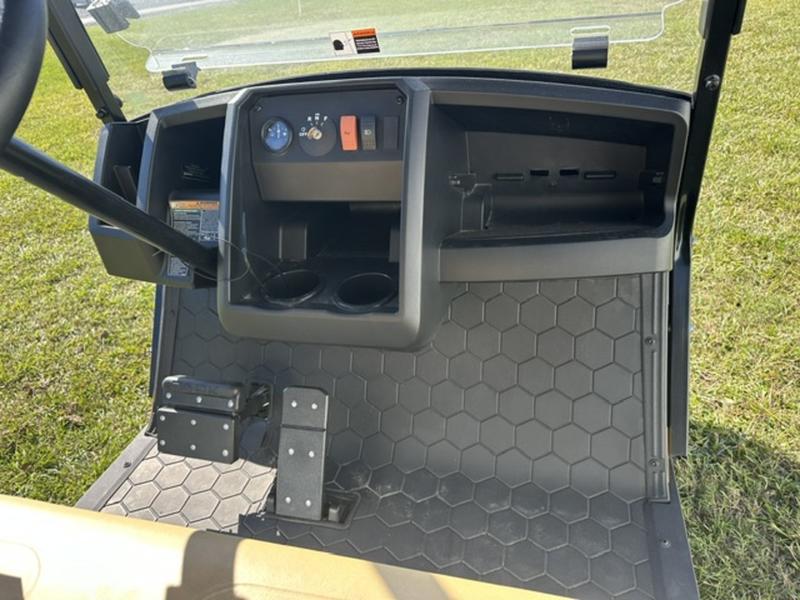 2026 EZGO Express photo 5