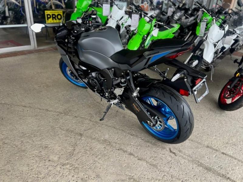 2026 Kawasaki Ninja® ZX™-6R ABS | Moto United La Habra