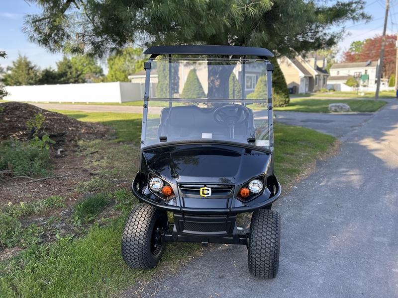 2026 Cushman Hauler photo 2