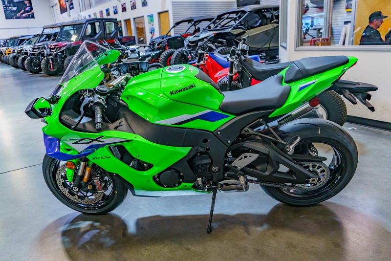2026 Kawasaki NINJA® ZX™-10R ABS | Nash Powersports