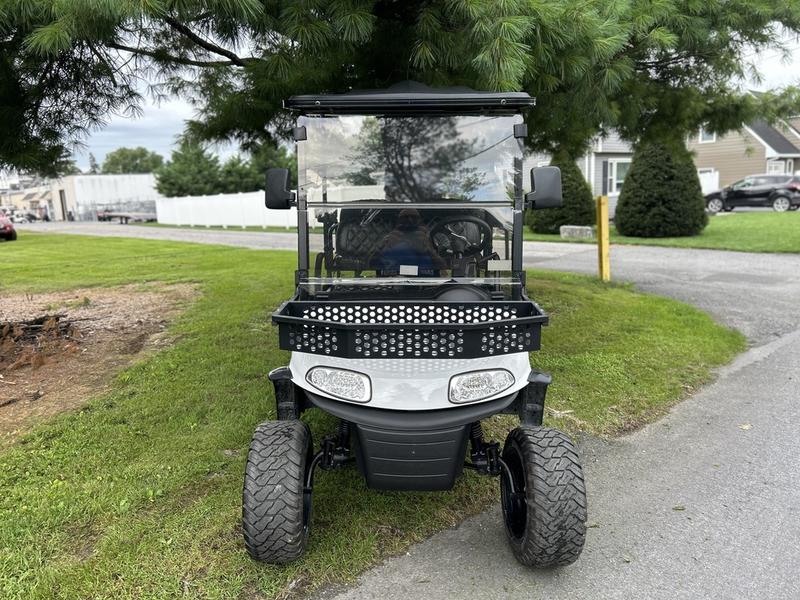 2018 EZGO RXV photo 2