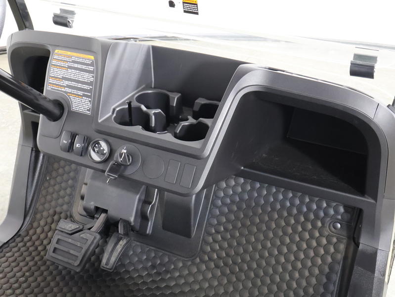 2027 EZGO Valor photo 5