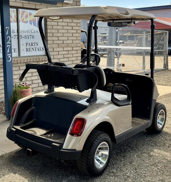 2021 EZGO RXV photo 2