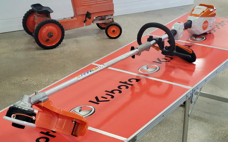 Multitask Tractor STIHL Battery Multi-Task Tools KMA 80 R | Crystal Tractor & Equipment