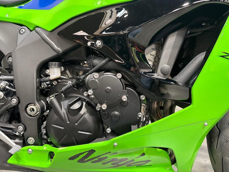 2026 Kawasaki Ninja ZX-6R ABS | Barnes Powersports