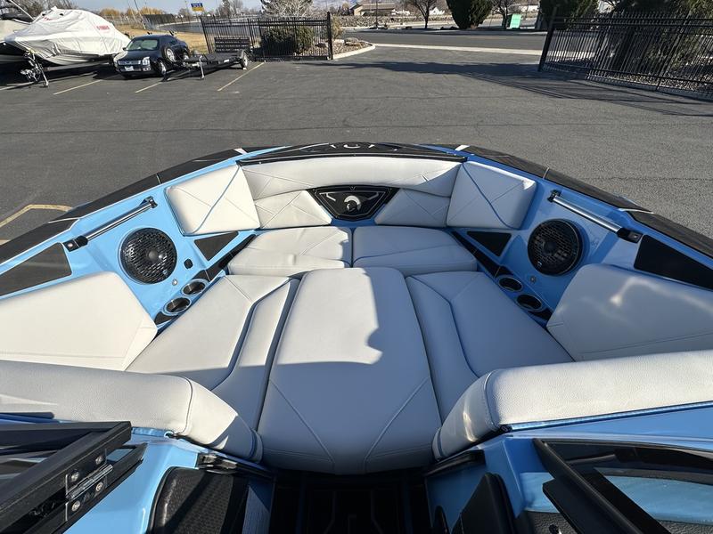 2026 Centurion Nv233 | Desert Valley Powersports