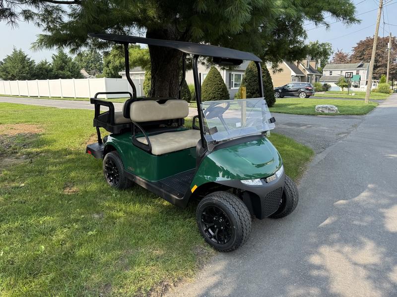 2026 EZGO RXV4 photo 3