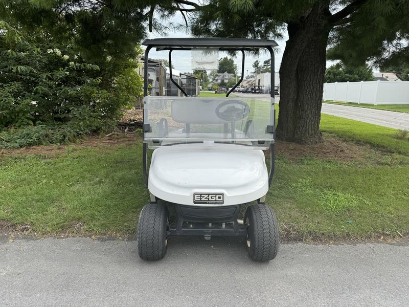 2020 EZGO TXT photo 2