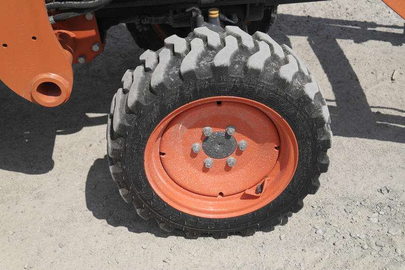 Kubota B2650HSDCC used for sale - photo 10
